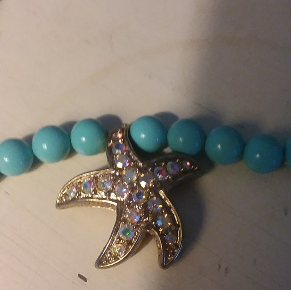 Turquiose Beaded Gold Rhinestone Starfish Necklace - Picture 1 of 4